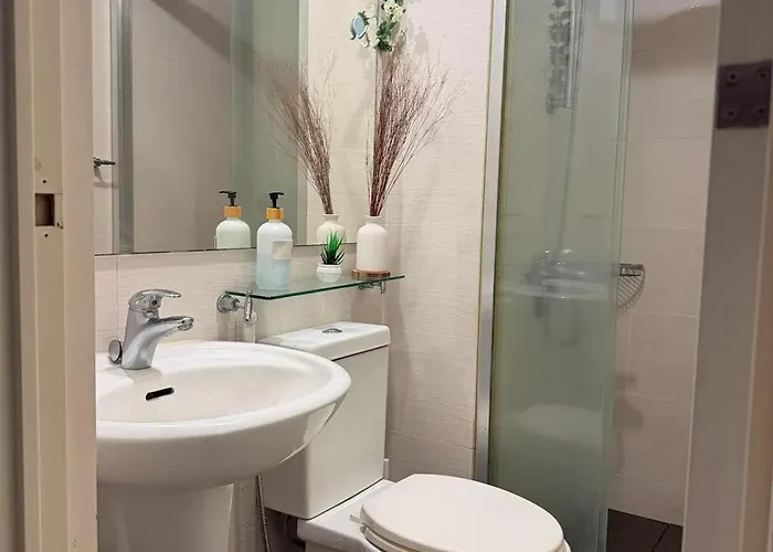 Apartment Cozy 1br In Azure View With Balcony Near Naia Manila